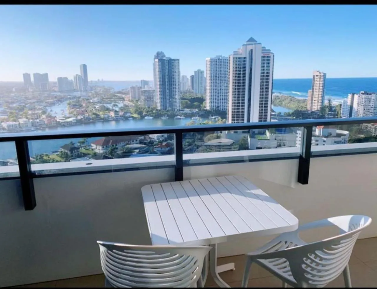 The Ruby Retreat Surfers Apartment Gold Coast